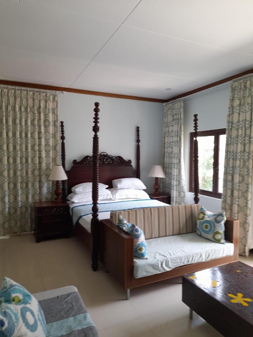 Bayview Villa -Sea Side Villa 昂斯布瓦洛 外观 照片