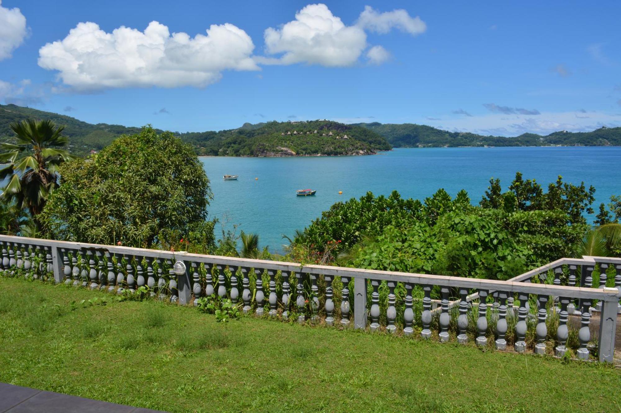 Bayview Villa -Sea Side Villa 昂斯布瓦洛 外观 照片