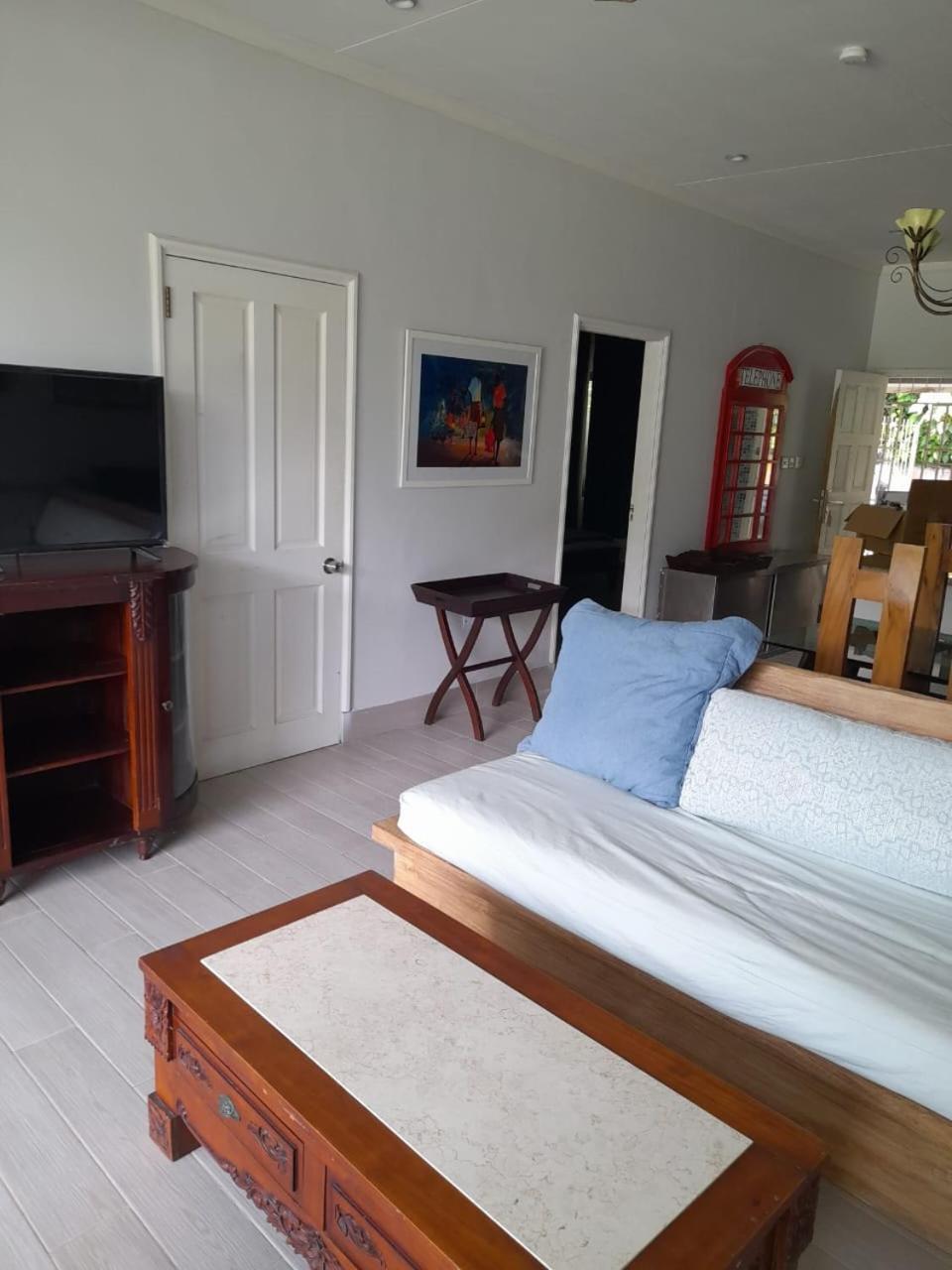 Bayview Villa -Sea Side Villa 昂斯布瓦洛 外观 照片