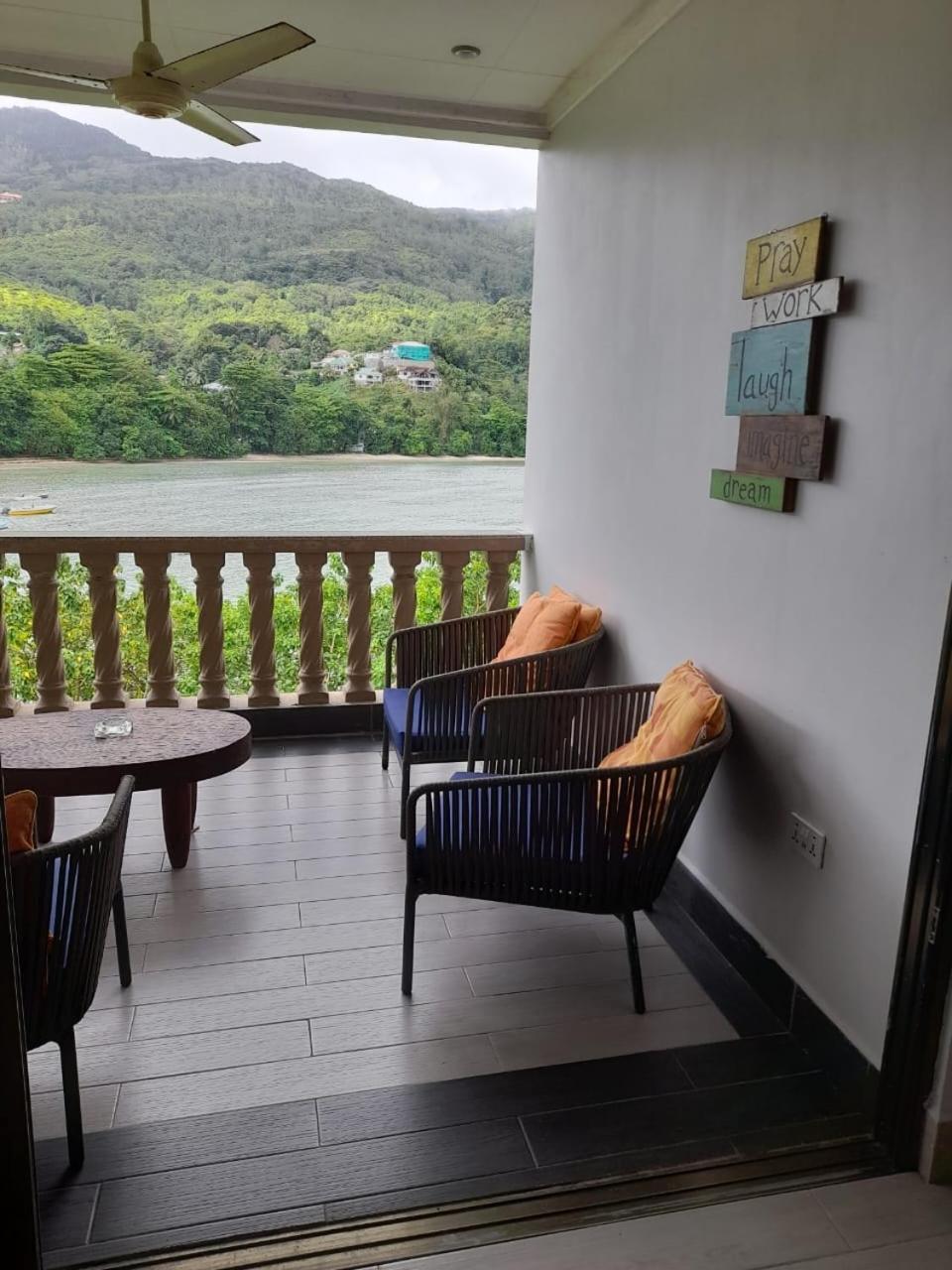 Bayview Villa -Sea Side Villa 昂斯布瓦洛 外观 照片