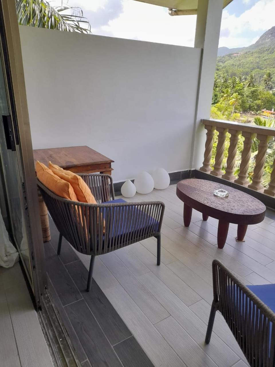 Bayview Villa -Sea Side Villa 昂斯布瓦洛 外观 照片